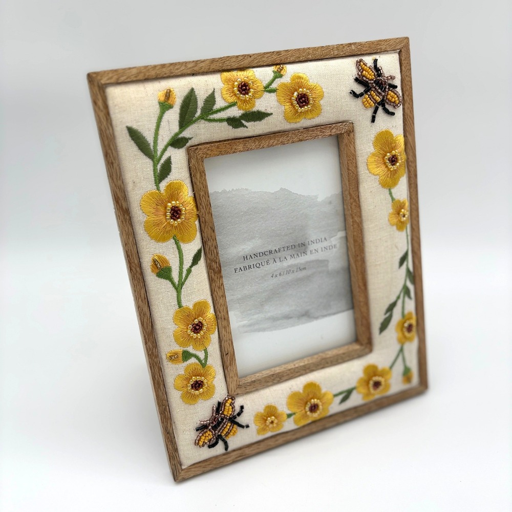 Floral Embroidered Beaded Bee Wood Picture Frame 4x6 Cottagecore Home Decor